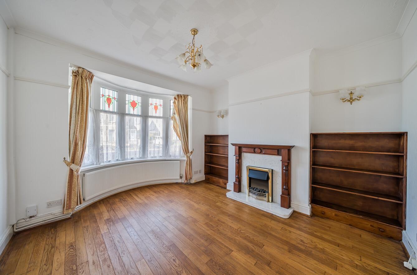 Queen Victoria Road, Llanelli, SA15 2TR